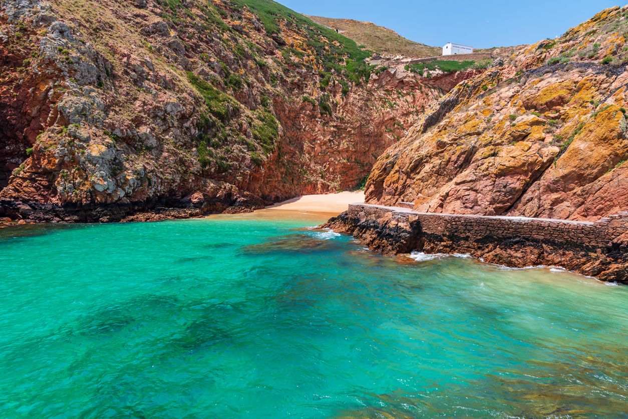 Aguas turquesas en las islas Berlengas.