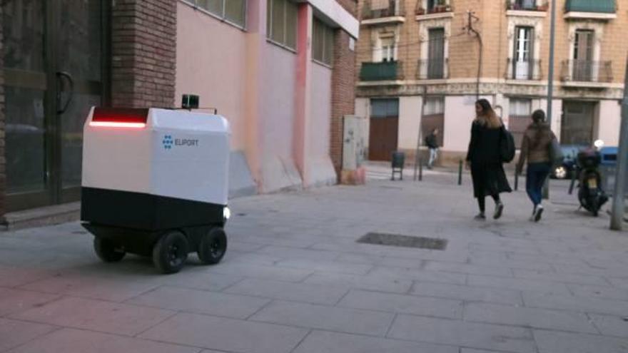 Eliport dissenya un robot d&#039;entrega de paquets a domicili per «l&#039;última milla»