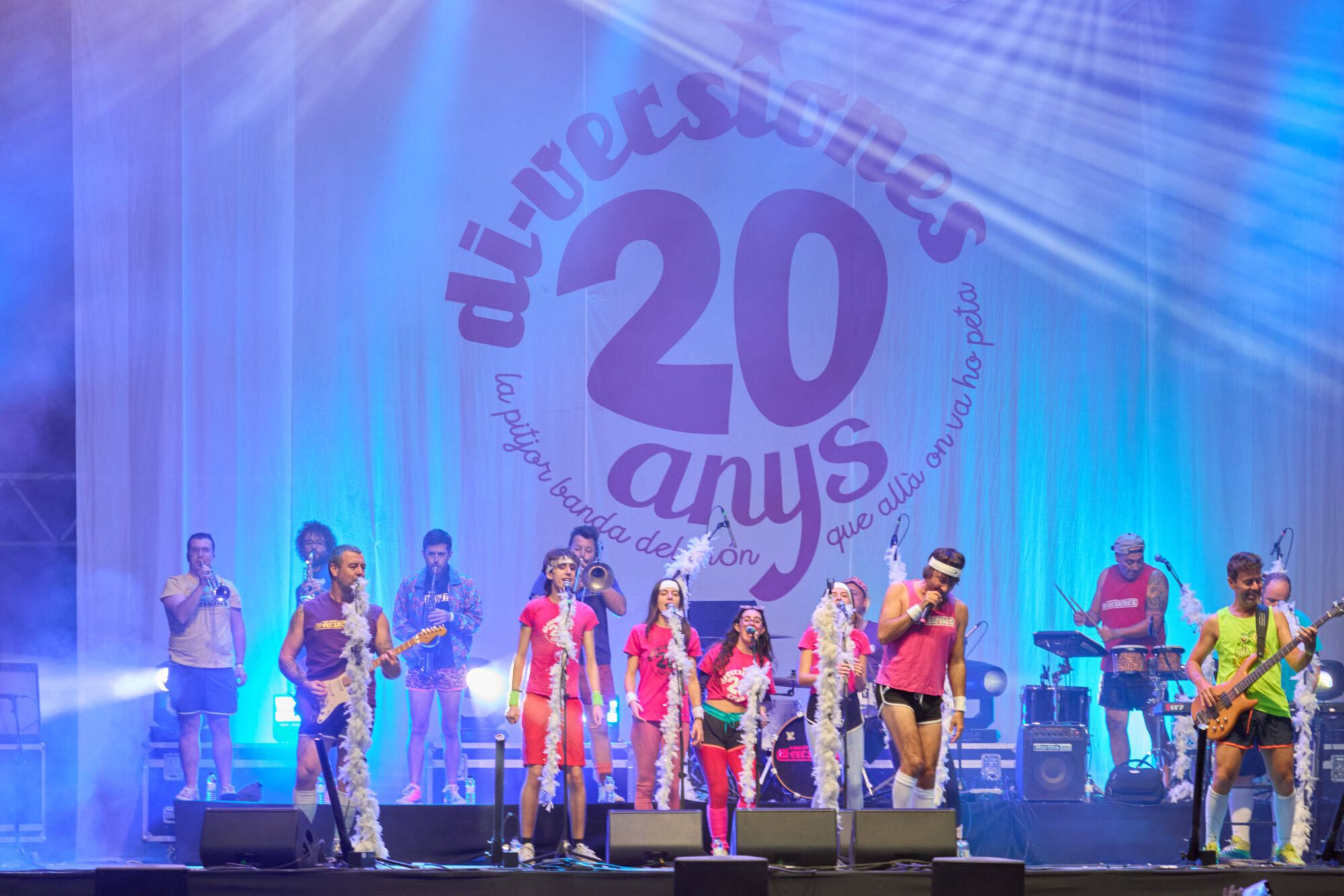 Les imatges del concert de Di Versiones a la Copa