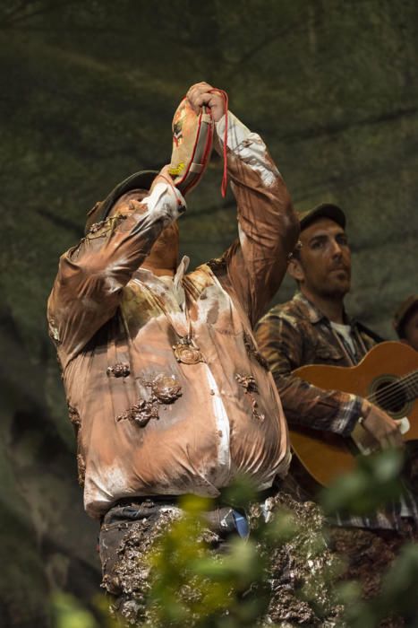 La murga 'Los secos del Rocío'.