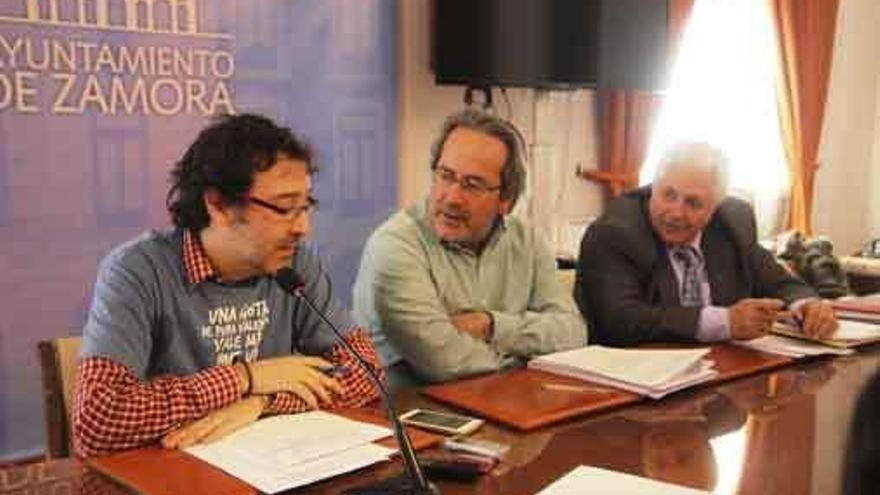 Miguel Ángel Viñas, Francisco Guarido y José Carlos Calzada.