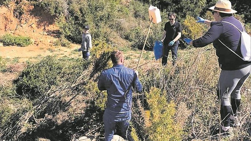 Sant Jordi se suma al ‘Trashtag Challenge’ para eliminar basura