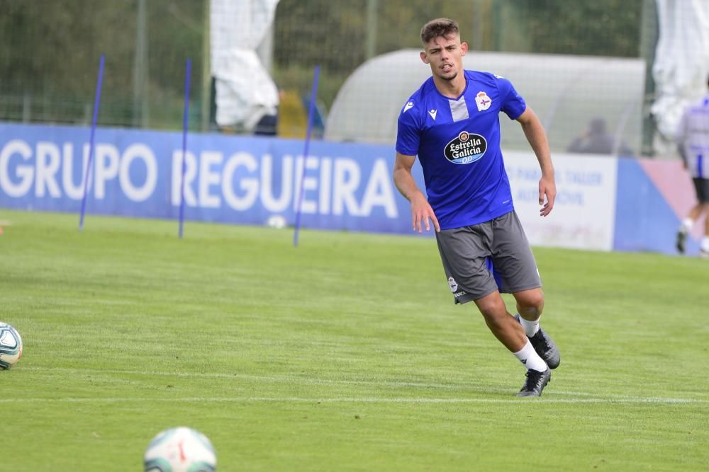 Peru Nolaskoain se ejercita junto al resto de sus compañeros y podría regresar a una convocatoria esta semana ante el Mirandés después de su operación de apendicitis.