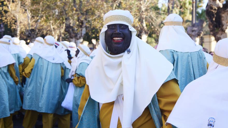 Archivo - Detalle de un beduino durante la cabalgata de Reyes Magos de 2023.