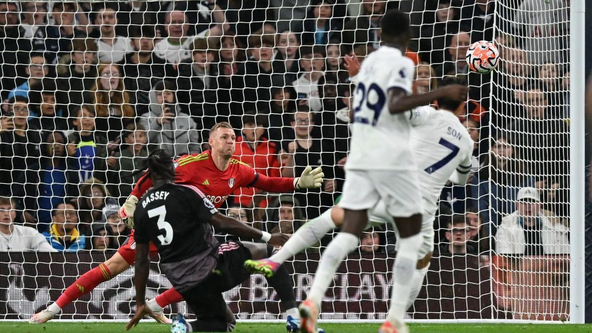 Son Heung-Min, en la acción del 1-0 contra el Fulgam