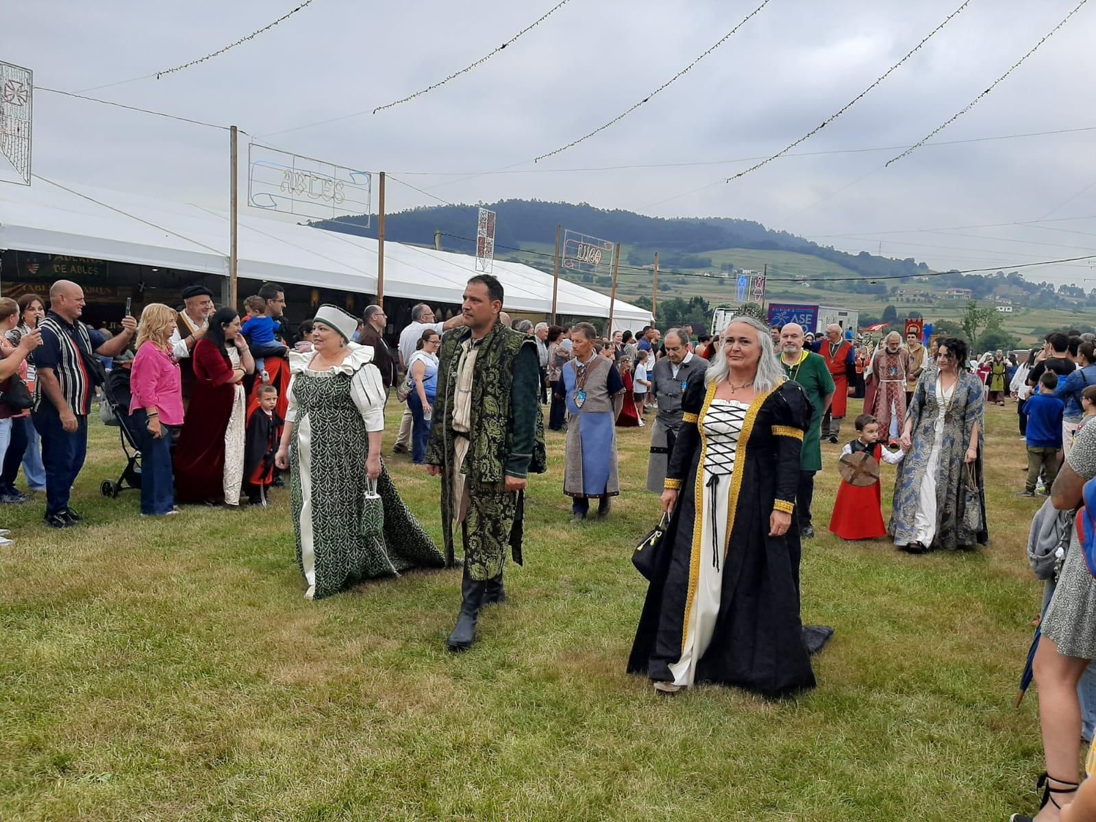 Llanera se traslada al medievo: así ha sido la primera jornada de la fiesta de los Exconxuraos