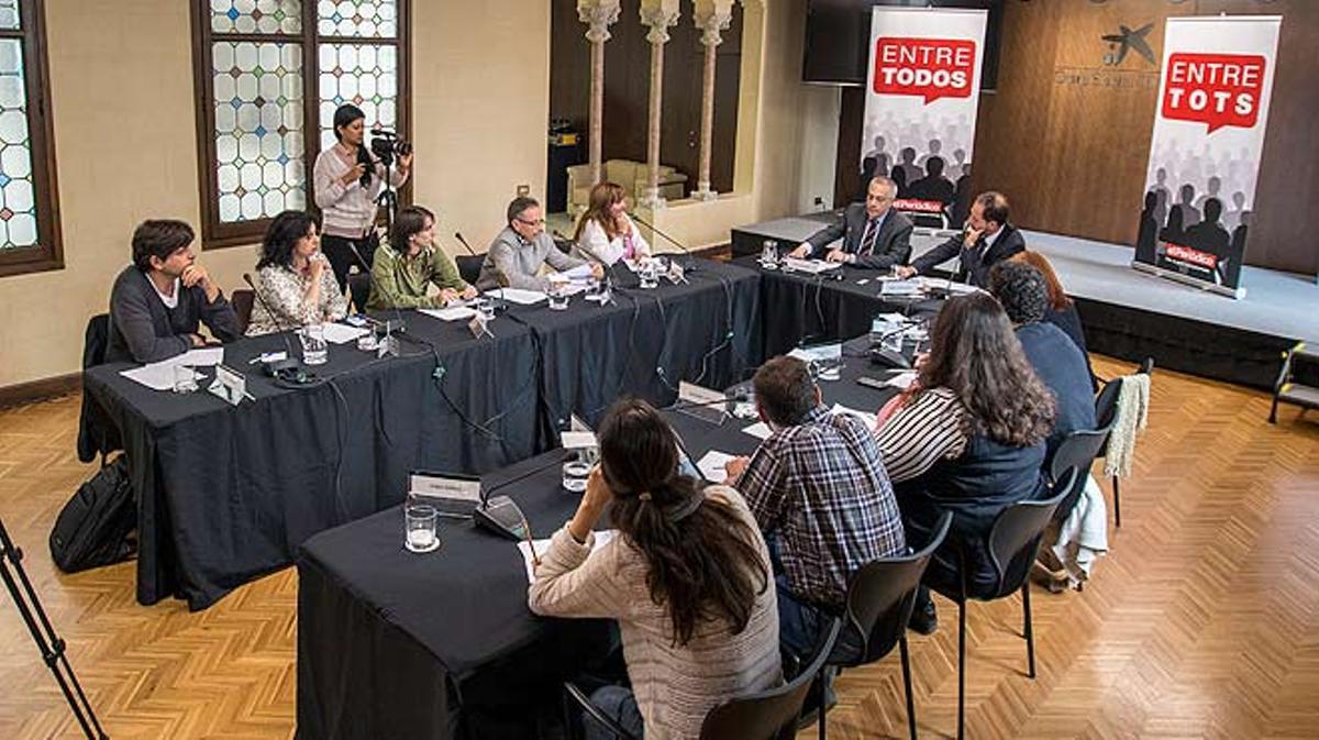 Pere Navarro conversa amb 10 lectors dEL PERIÓDICO