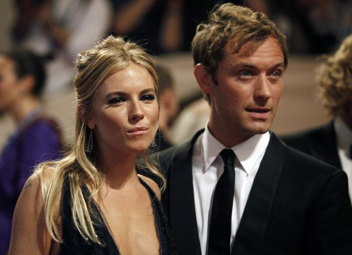 Sienna Miller i Jude Law, en una festa a Nova York al mes de maig.