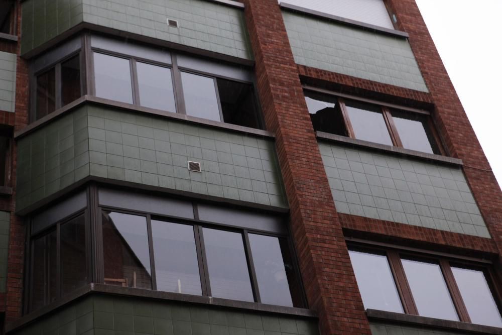 Fallece un hombre de 46 años en Gijón por inhalación de humo en su vivienda