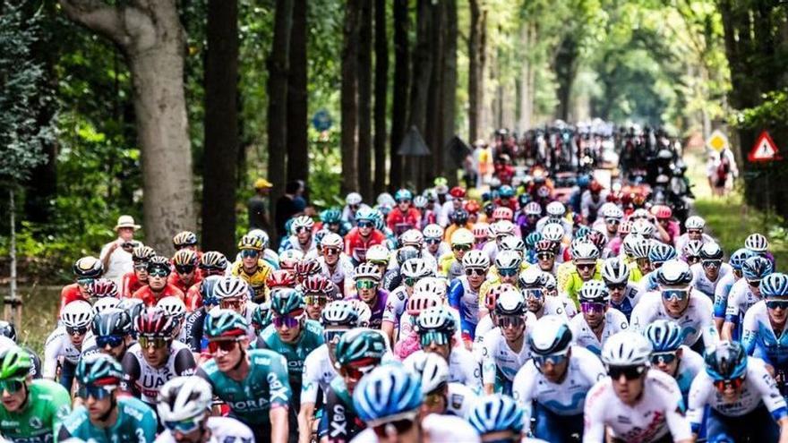 El Tourmalet: ellos ya no verán ni la Vuelta ni a sus familias