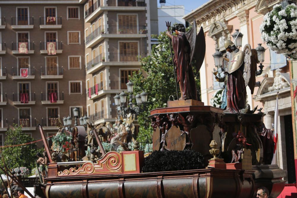 Las Rocas, expuestas en la plaza de la Virgen