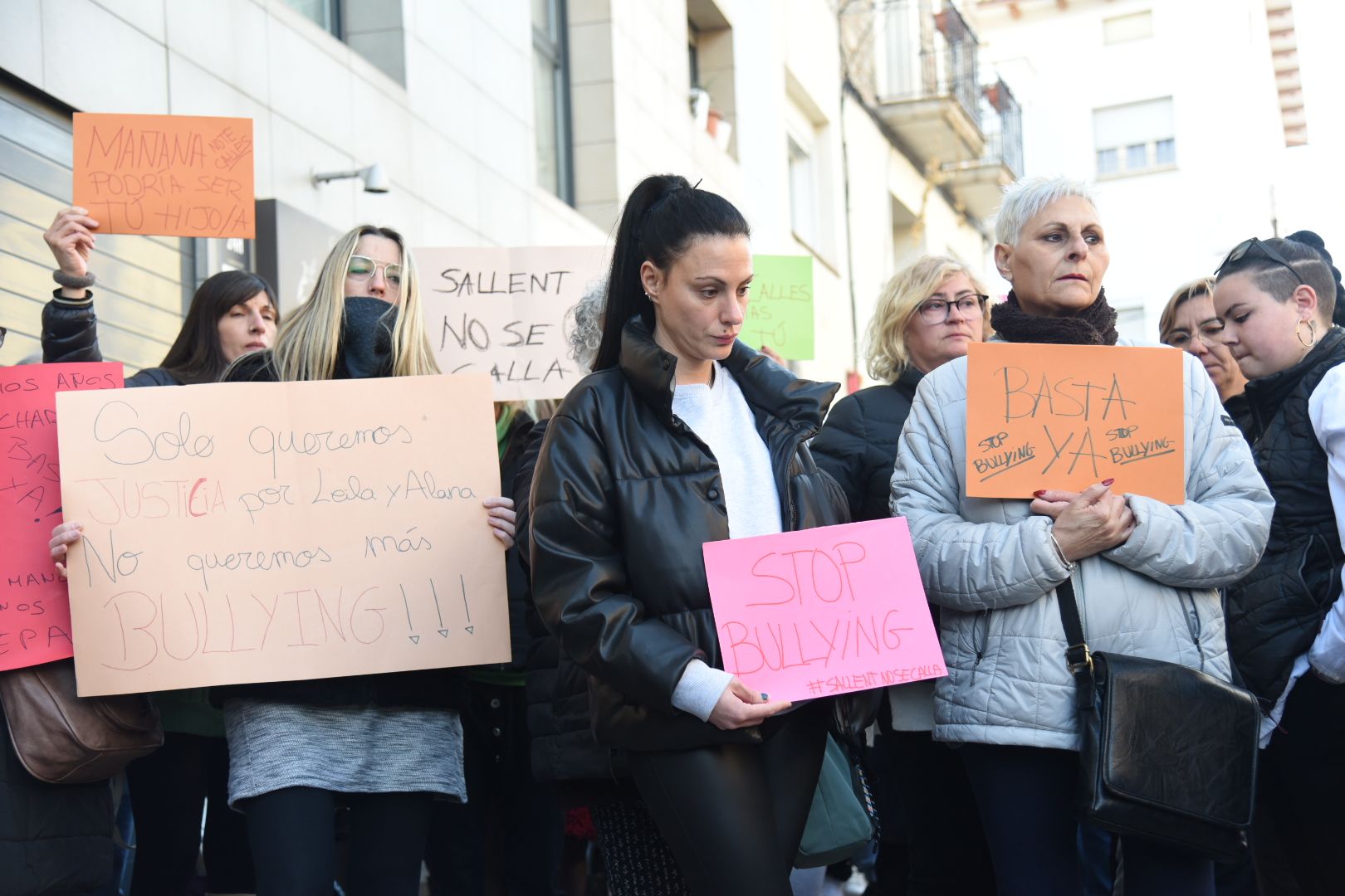 Manifestació a Sallent en contra de l'assetjament escolar