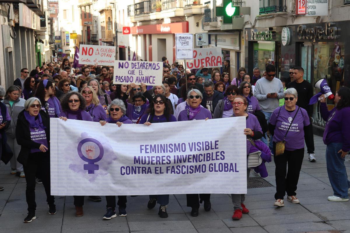 El feminismo toma las calles de Mérida en el Día Internacional de la Mujer.