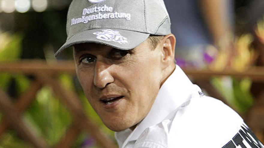 Michael Schumacher, este jueves, en el circuito de Singapur