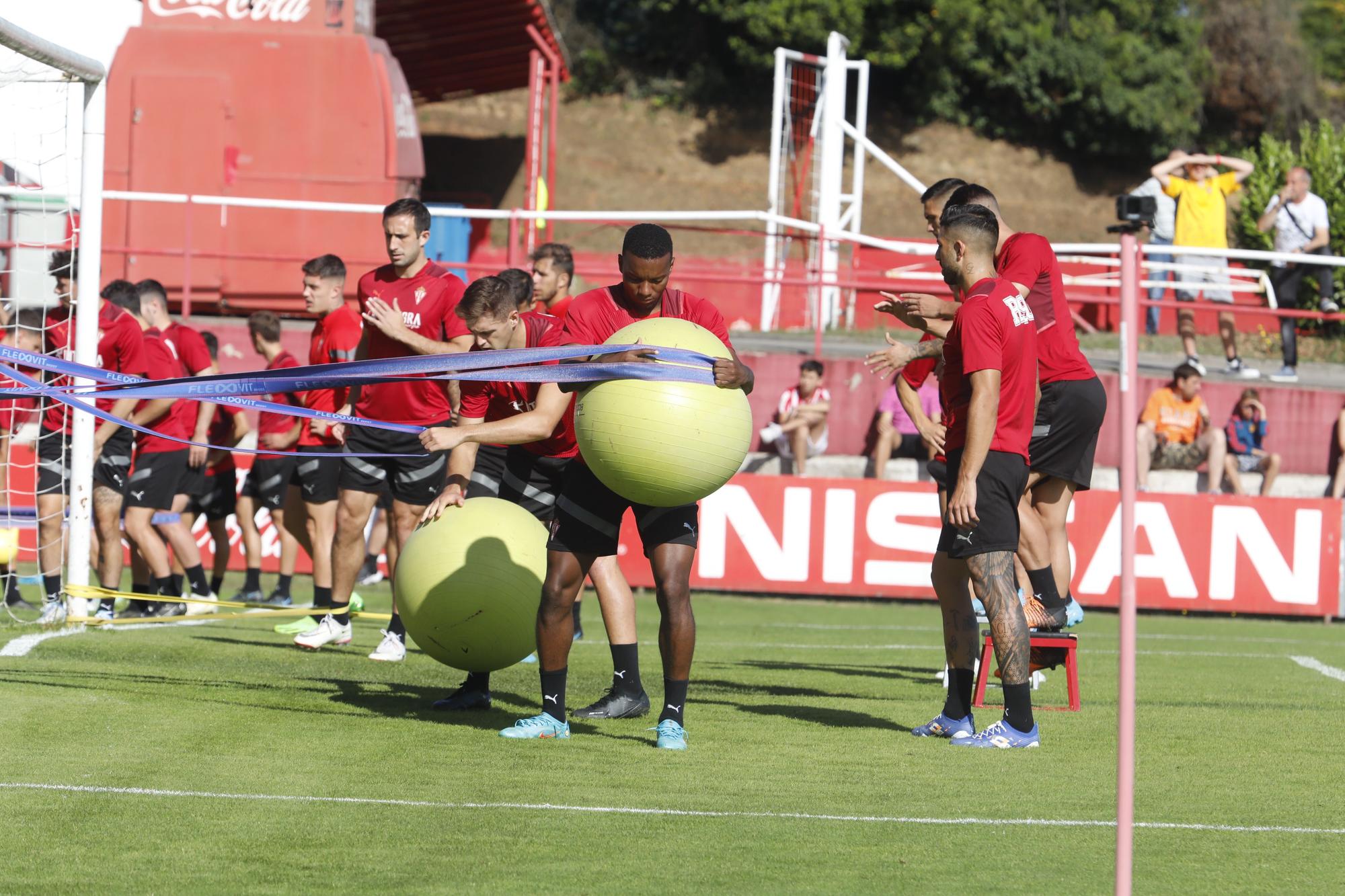 Entrenamiento del Sporting en Mareo