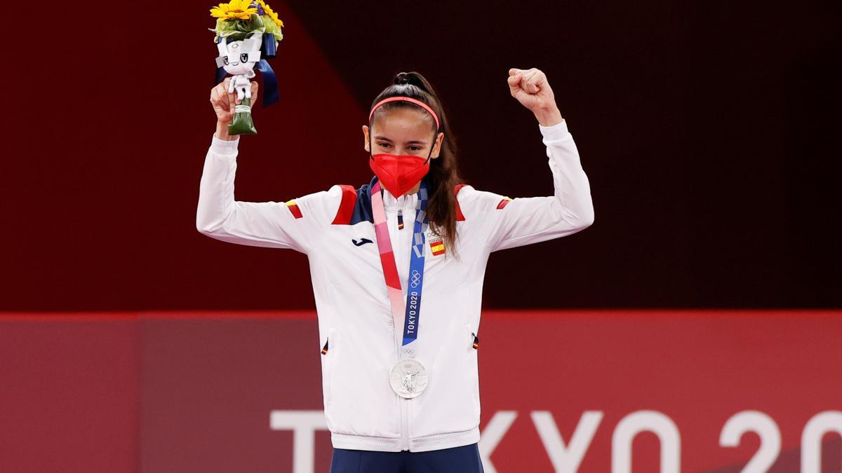 Adriana Cerezo, plata en taekwondo, primera medallista española