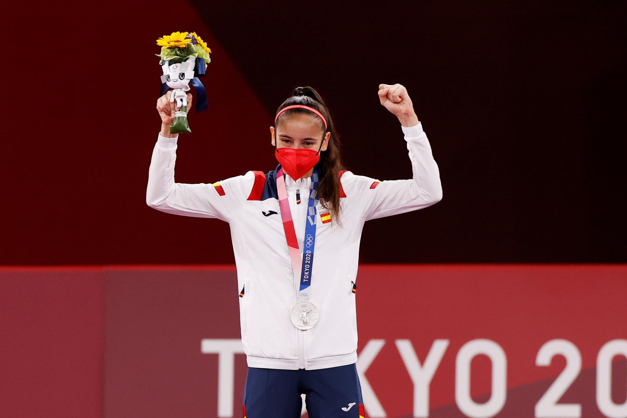 Adriana Cerezo, plata en taekwondo, primera medallista española