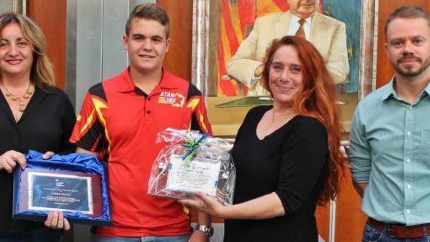 Jonás Souto recibe un reconocimiento institucional por sus logros deportivos