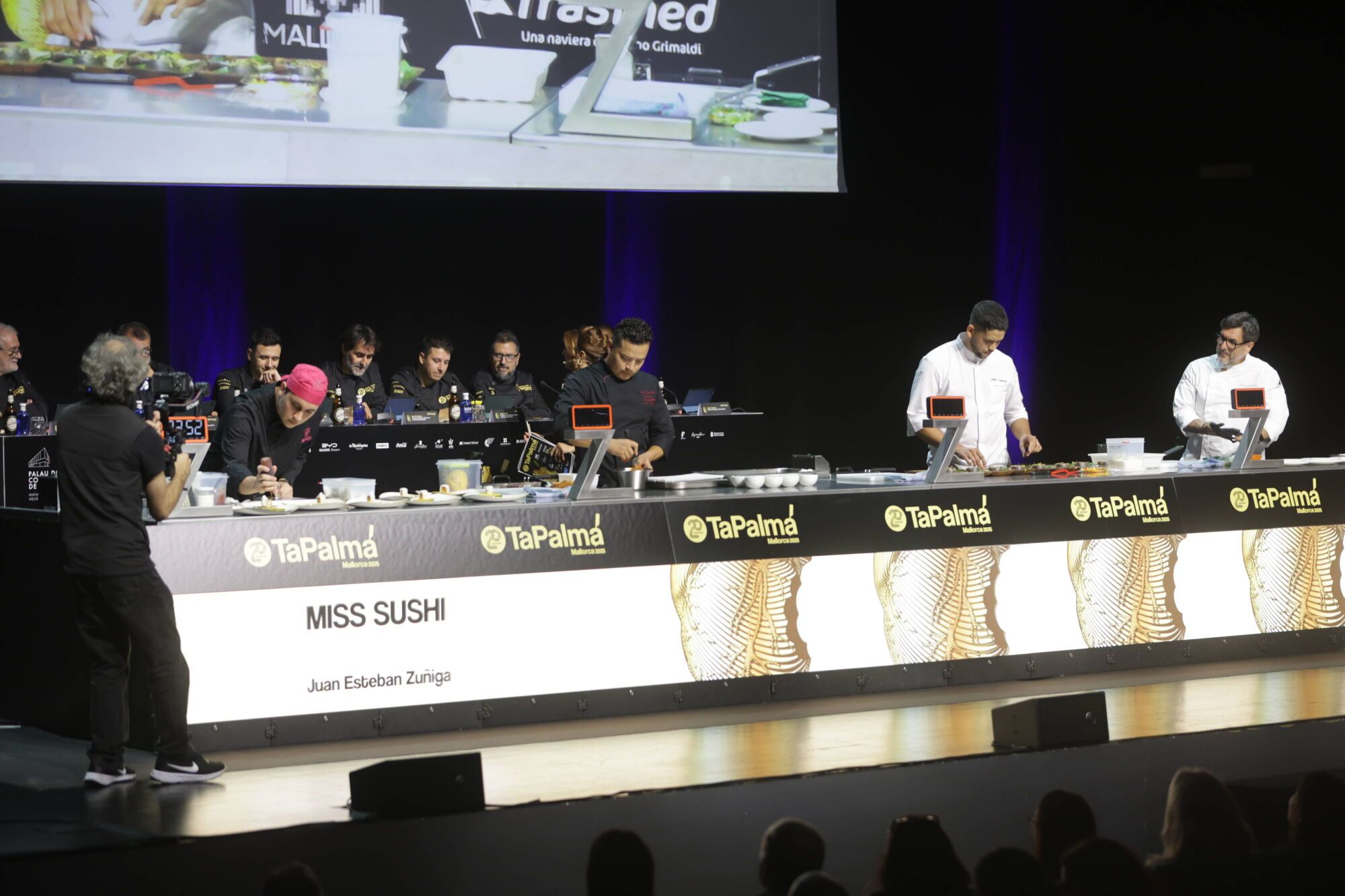 Los cocineros de 19 restaurantes compiten este lunes por la tarde en el Palacio de Congresos de Palma