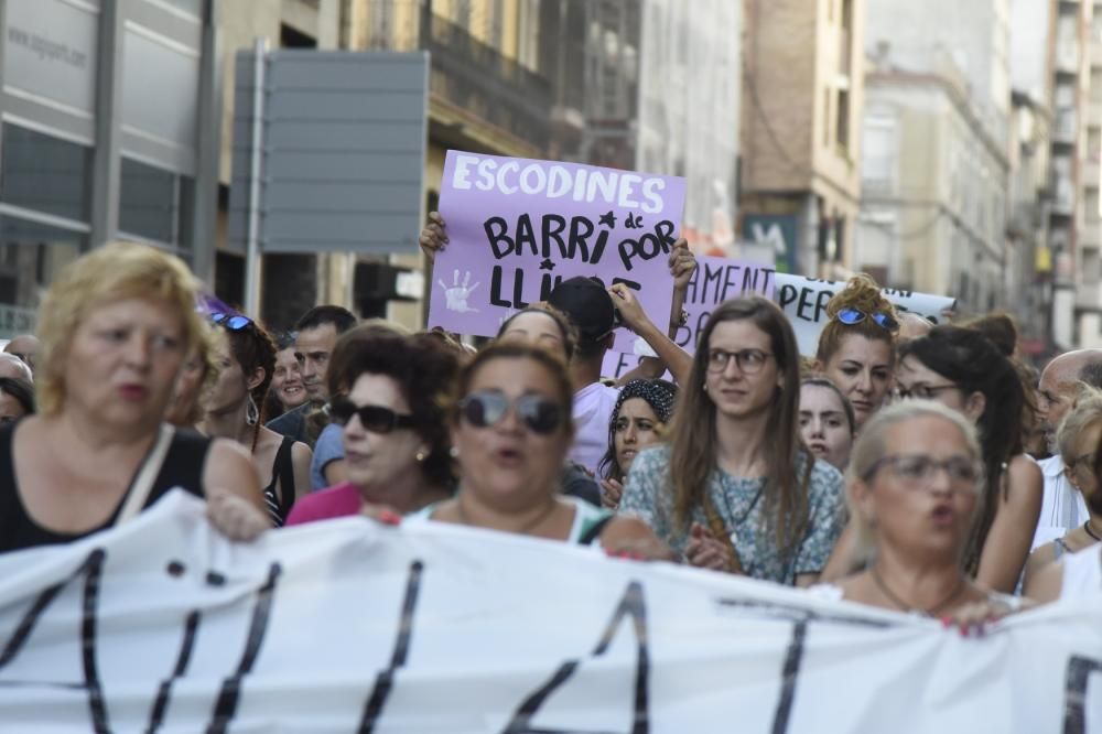 Manifestació a Manresa en contra de la violació d'