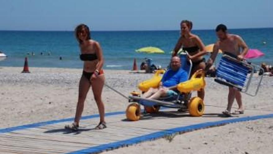 Piden apoyo para que Almardà gane el concurso a la playa más accesible