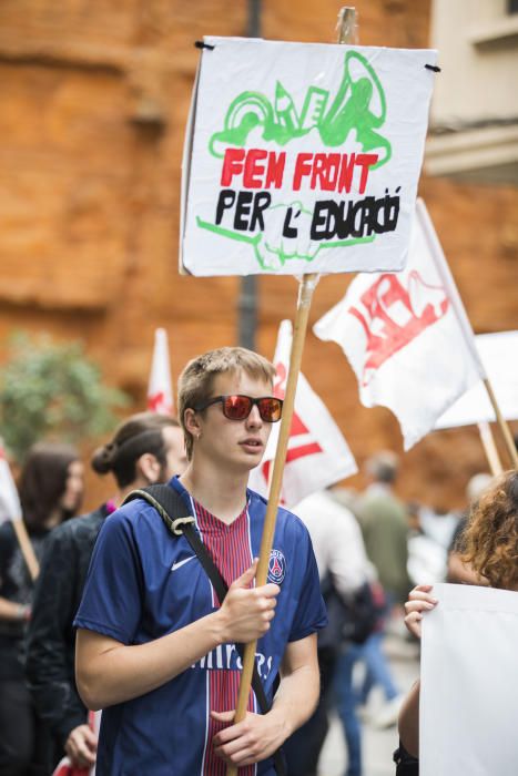 Manifestación en València en defensa de la Educación Pública