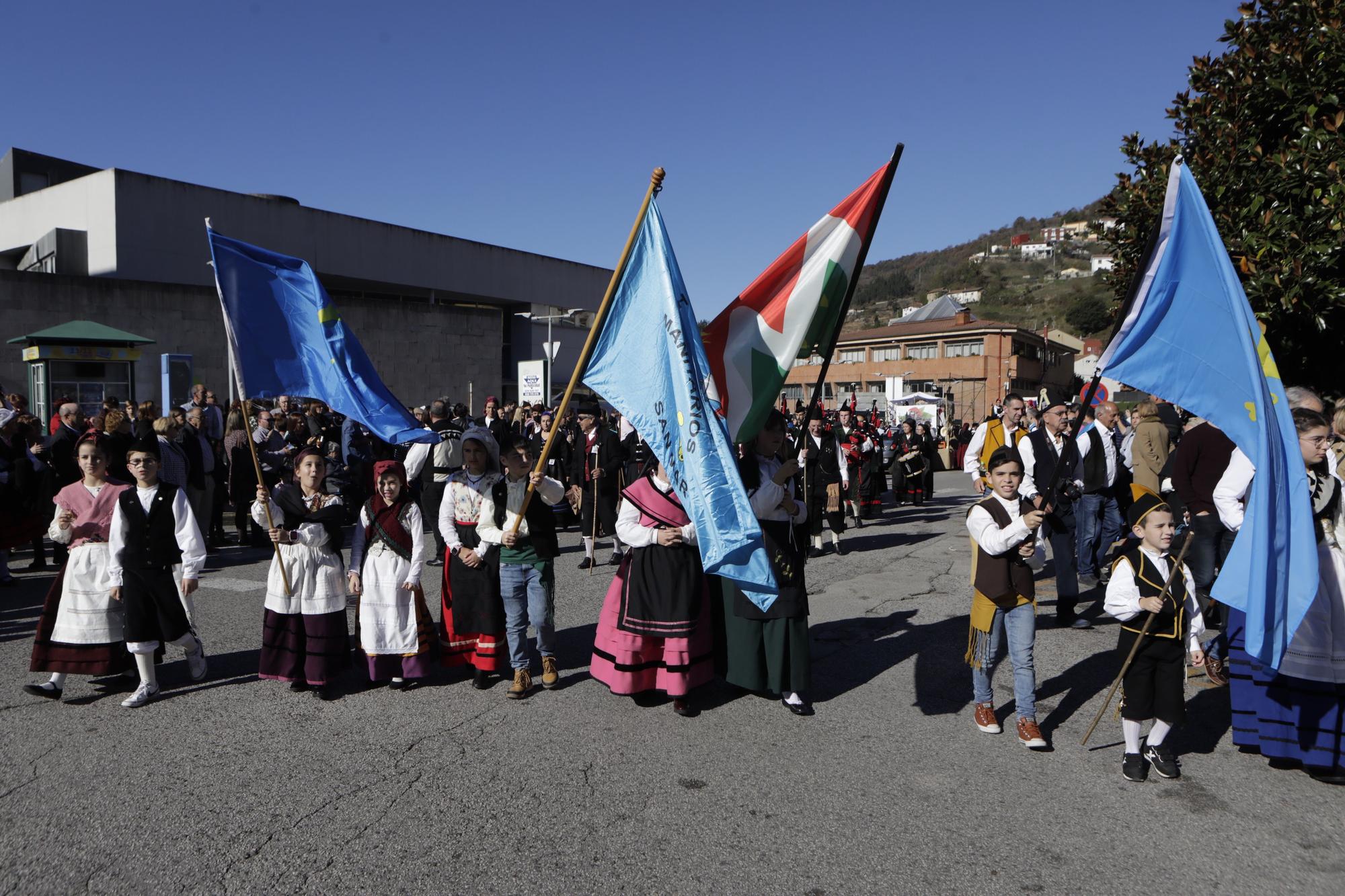 EN IMÁGENES: La localidad allerana de Moreda celebra San Martín, la fiesta de los Humanitarios