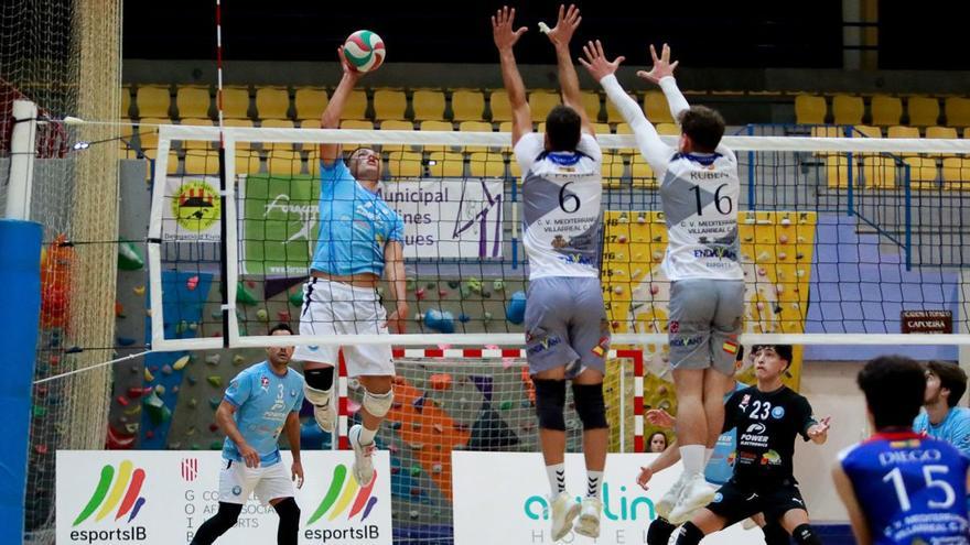 La UD Ibiza Volley se estrena con derrota en la Copa Príncipe (3-2)