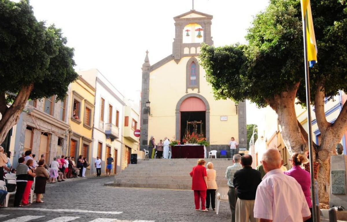 La imagen de San Roque, en procesión. | | LP/DLP