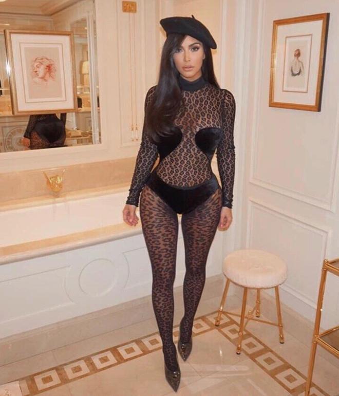 Kim Kardashian tiene un nuevo estampado favorito: el de leopardo