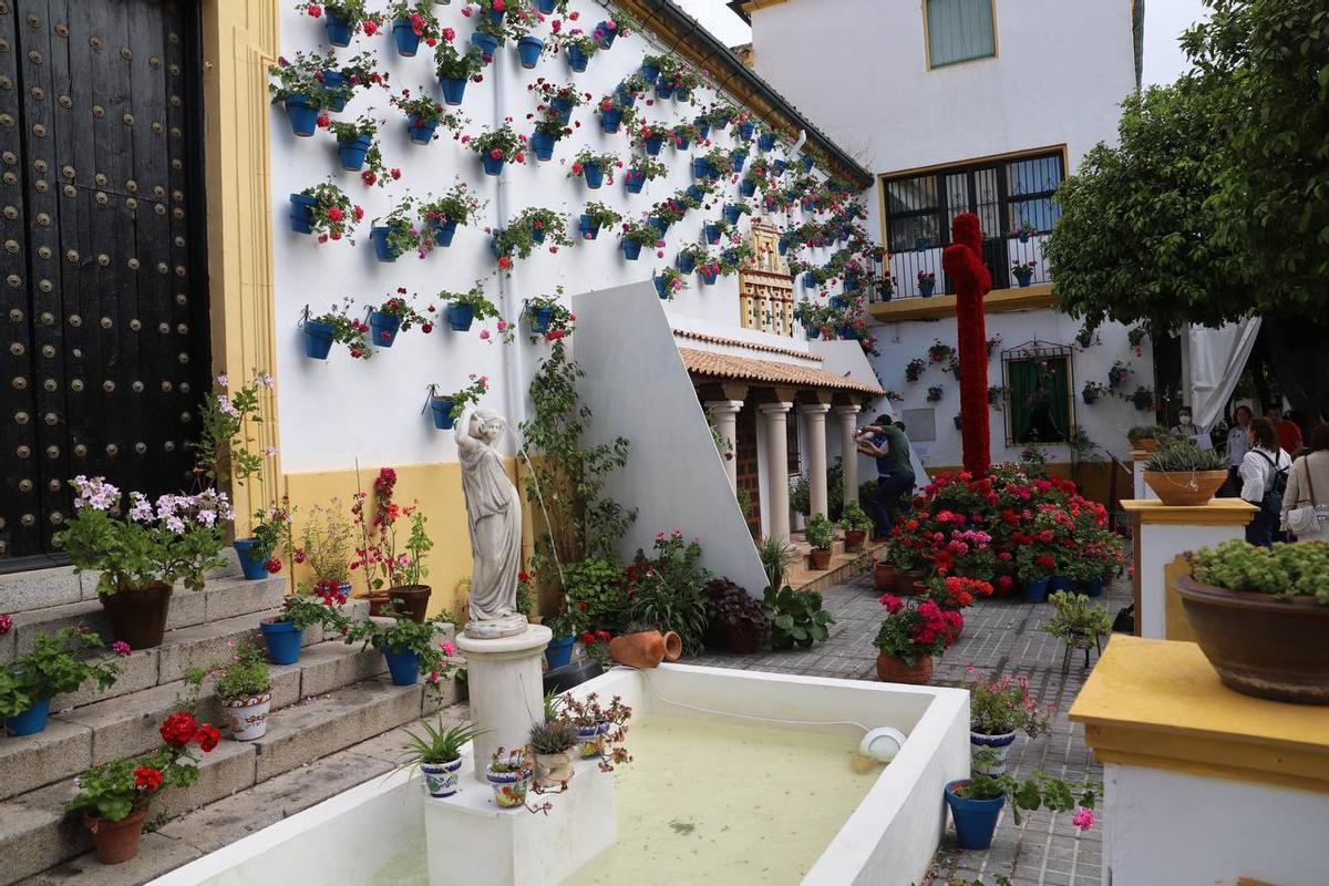 Cruz de Mayo en un patio cordobés, este fin de semana.