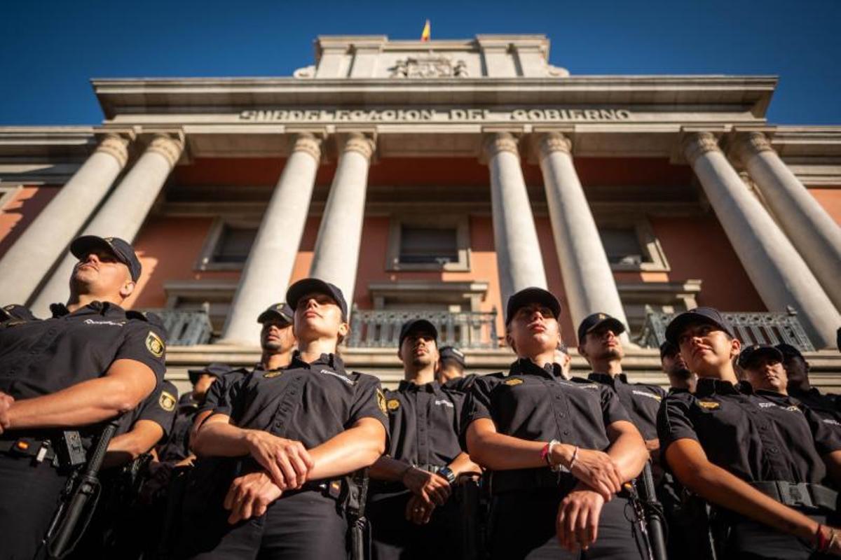 Presentación de los nuevos agentes en Santa Cruz de Tenerife.