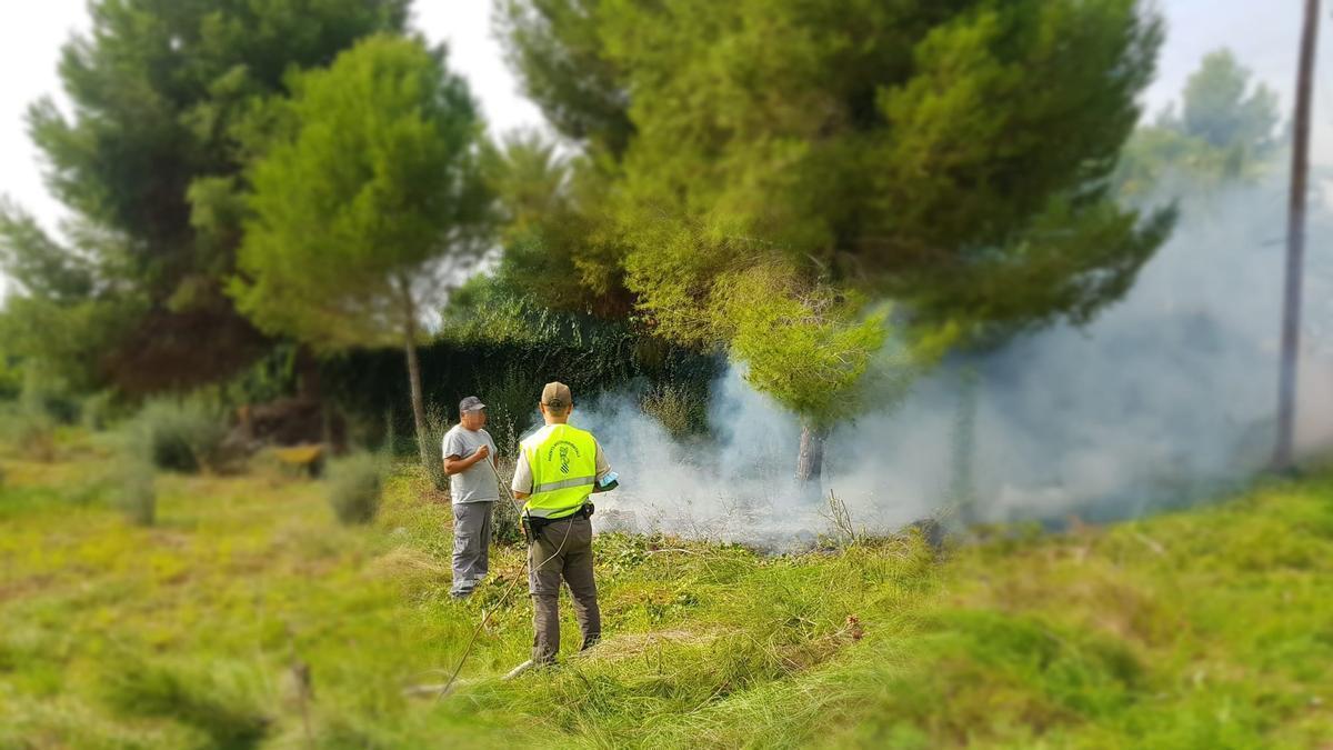 La vigilancia de los parques naturales se intensifica ante el riesgo extremo de incendios forestales en todo el territorio provincial.