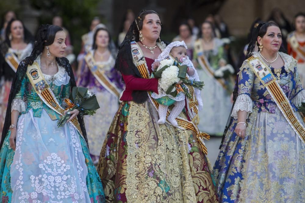 Primer día de Ofrenda de Fallas