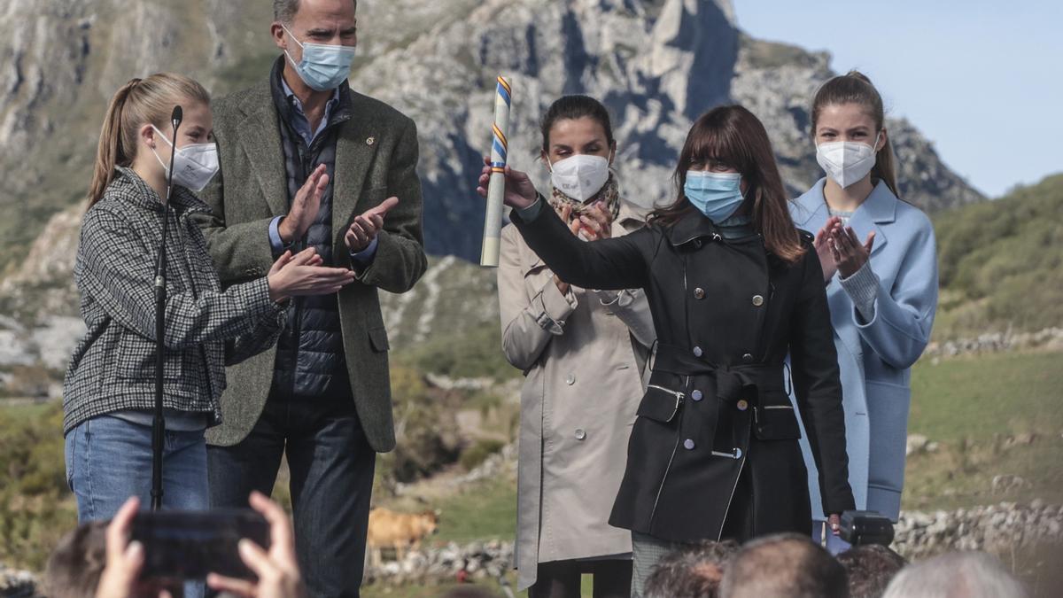 Pueblo Ejemplar 2021: La Familia Real visita Santa María del Puerto, en Somiedo