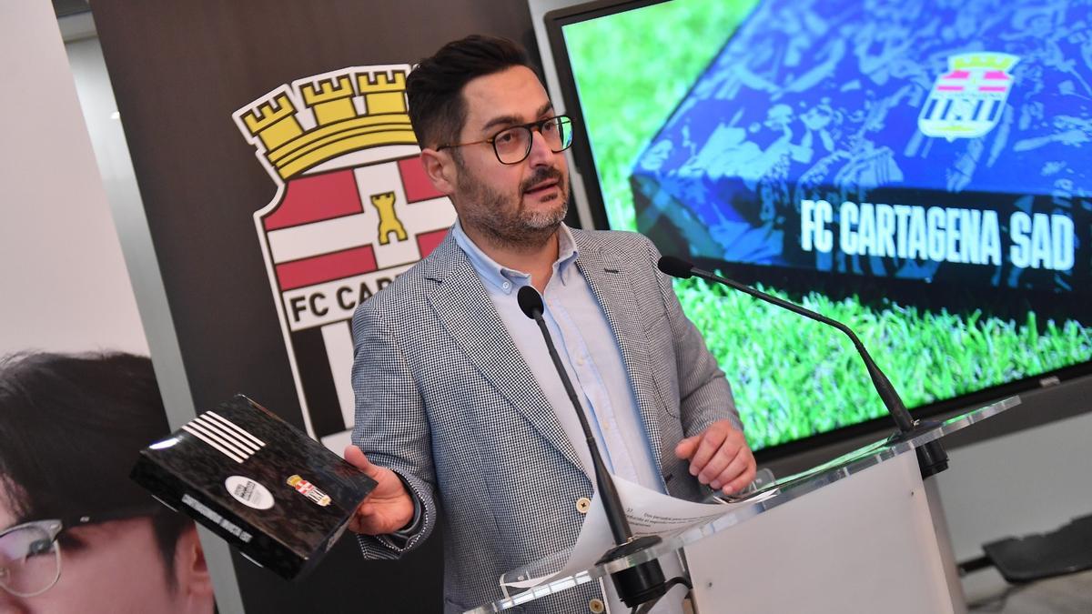 Paco Belmonte, durante una presentación