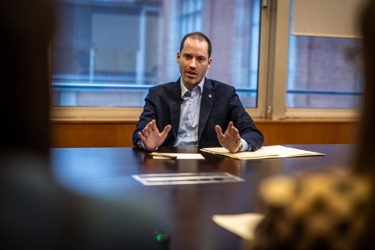 El PP intenta desactivar les crítiques de Reyes a l’ampliació del Prat El PP intenta desactivar les crítiques de Reyes a l’ampliació del Prat