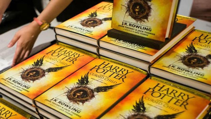 Libros en inglés de la octava entrega de Harry Potter.