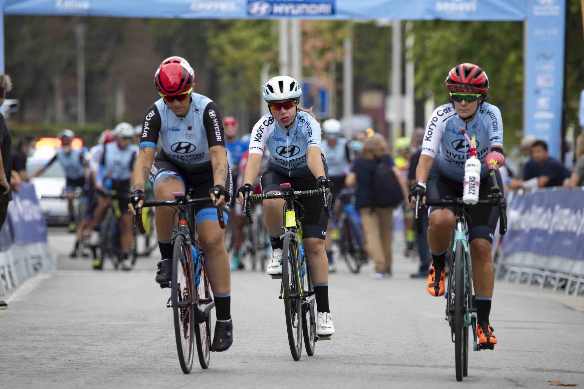 El paracycling se adueña de las calles de Xàtiva