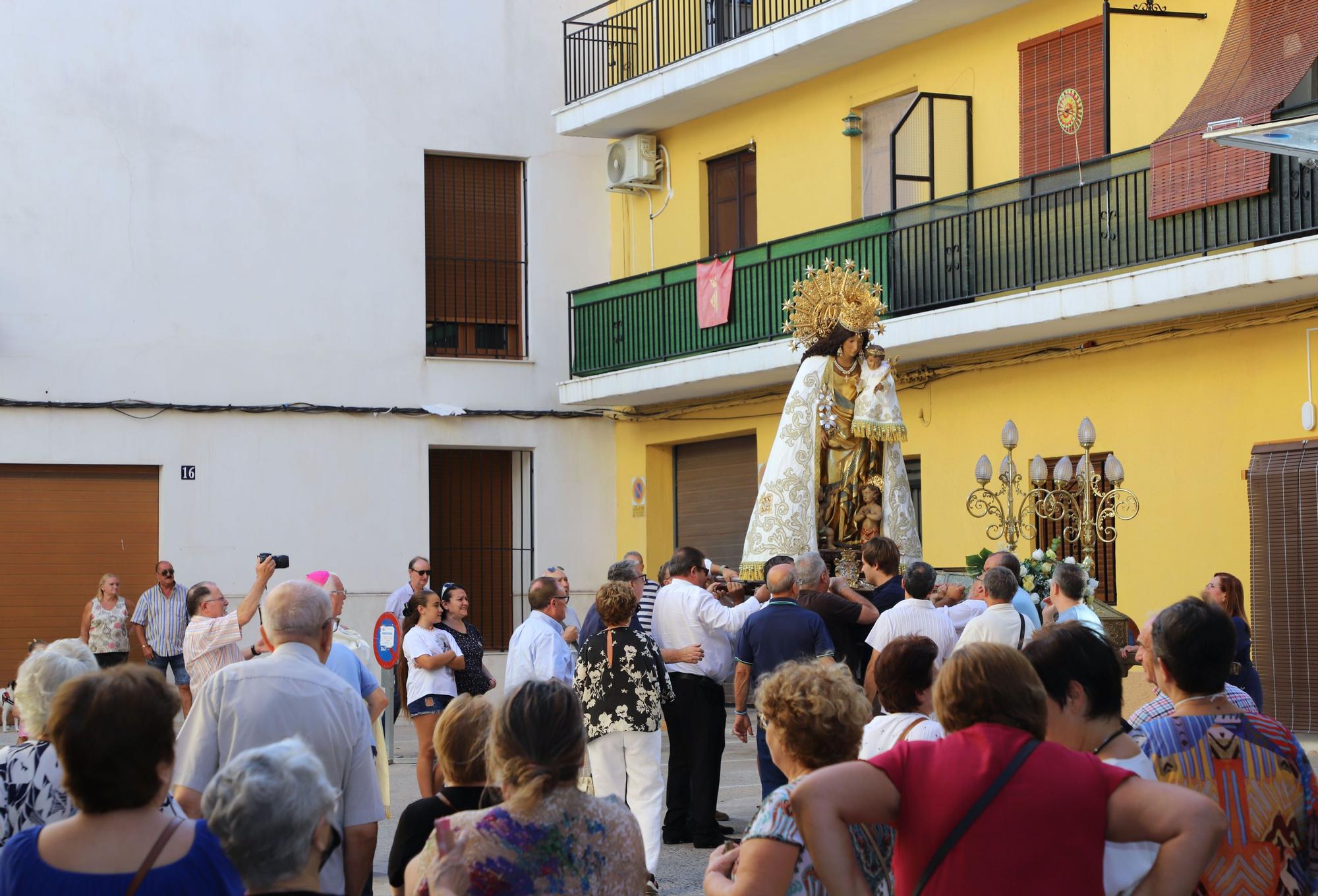 Xàtiva recibe la visita de La Virgen de los Desamparados
