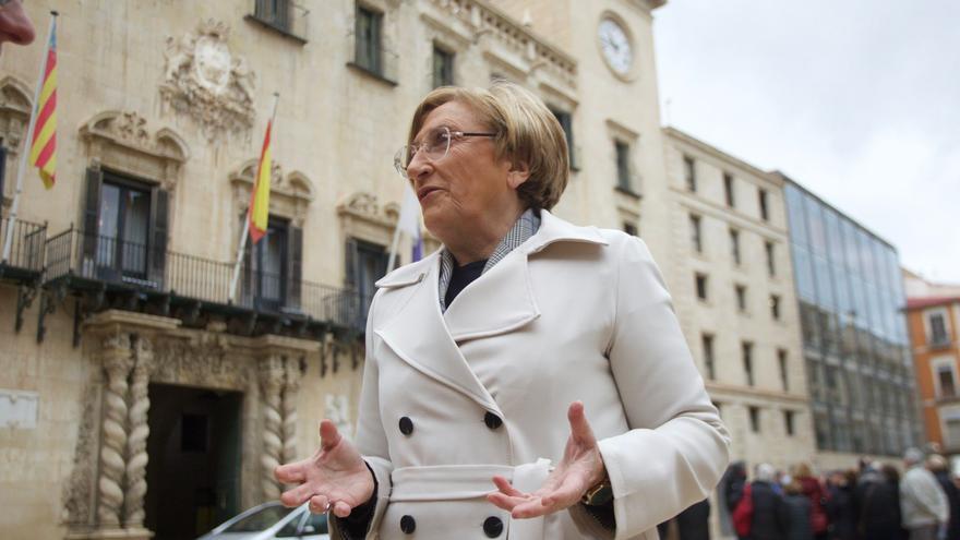Retirar la ordenanza contra la mendicidad, la condición del PSOE para desbloquear el Presupuesto de Alicante