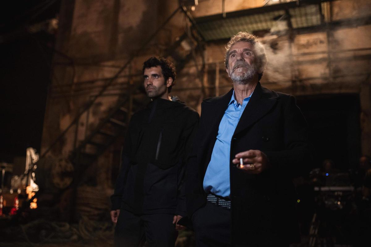 Tamar Novas y Miguel de Lira, hijo y padre en la familia Padín de la serie gallega «Clanes».