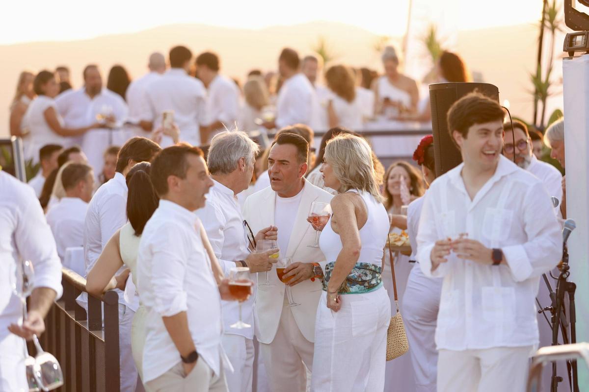El Eurostars Palace inaugura el verano en Córdoba con su tradicional Fiesta Blanca en la Terraza Palace