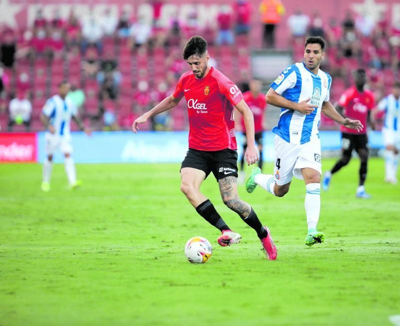 Take Kubo y Fer Niño jugaron con la defensa del Espanyol todo el encuentro.