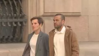 Dani Alves acude a la Audiencia de Barcelona para cumplir con las condiciones de su libertad provisional