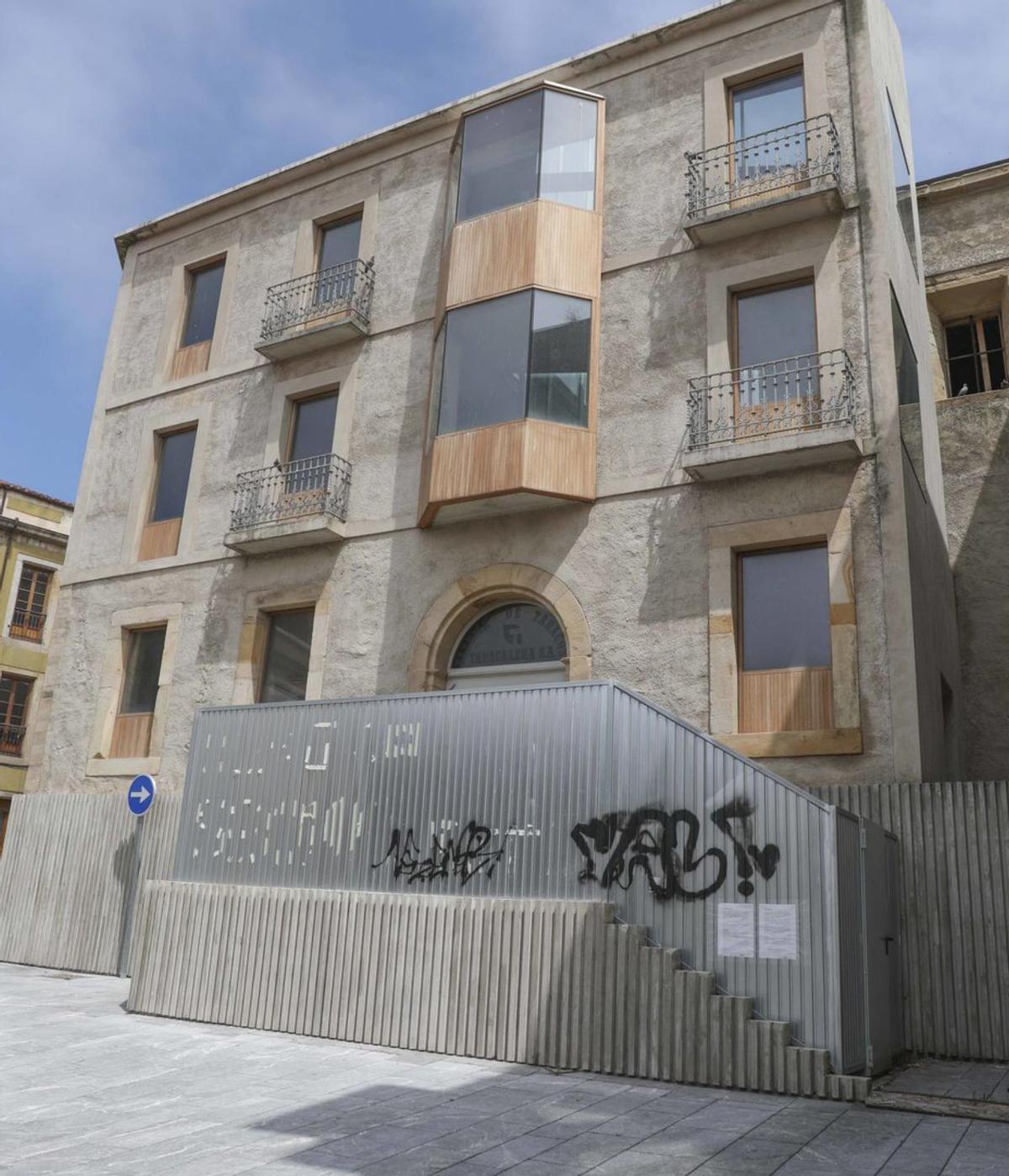 Uno de los inmuebles de Tabacalera.  | PABLO SOLAREZ