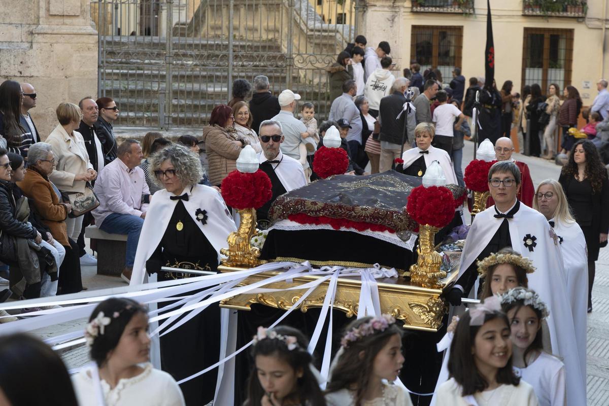 La solemne procesión del Santo Entierro de Xàtiva, en imágenes