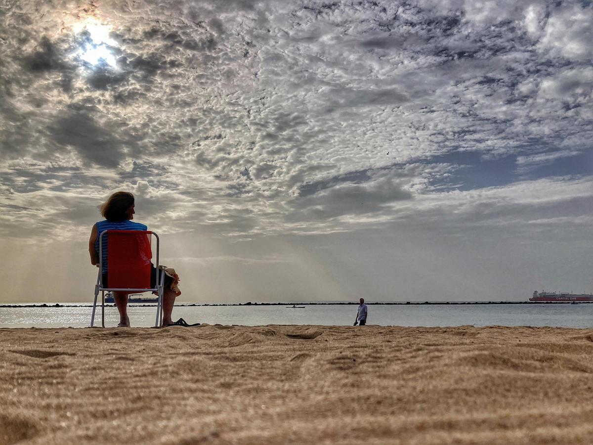 Jornada con calima en Santa Cruz de Tenerife.