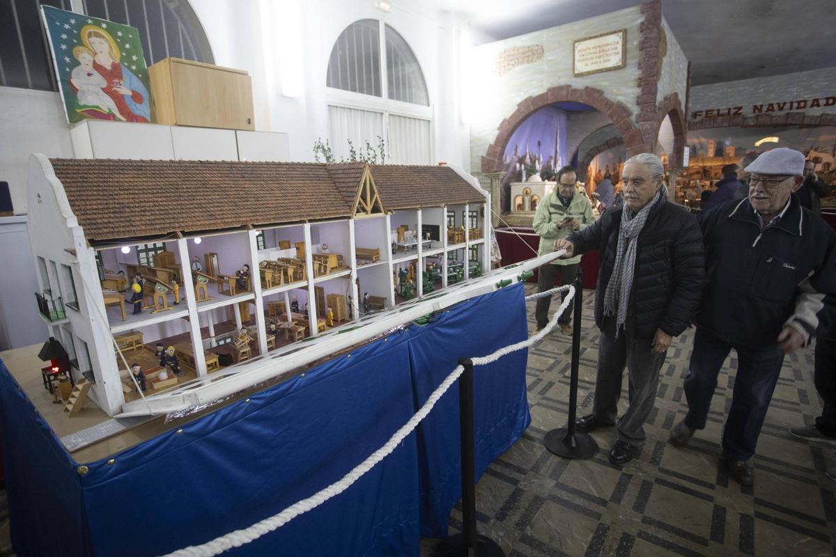 Maqueta de la antigua Escuela de Aprendices del Port de Sagunt.