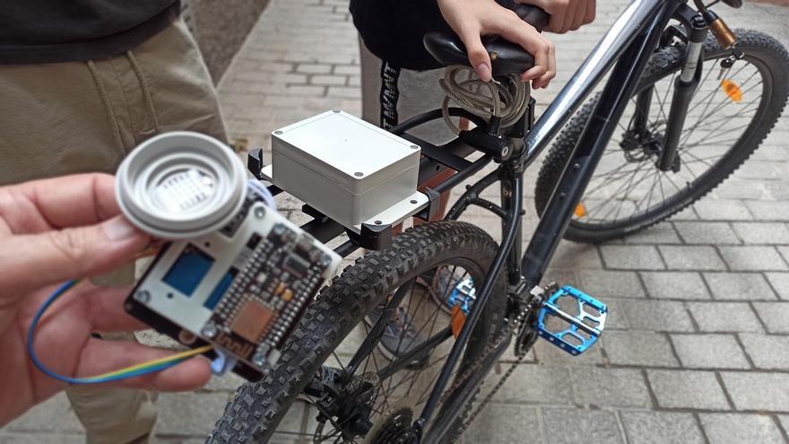 La ‘Fum-Bici’ o cómo medir la contaminación mientras pedaleas por Palma